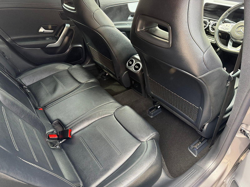 Mercedes Cla CLA 180 AMG LINE PREMIUM PLUS