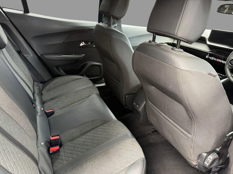 Peugeot 2008 PURETECH EAT8 S/S ALLURE
