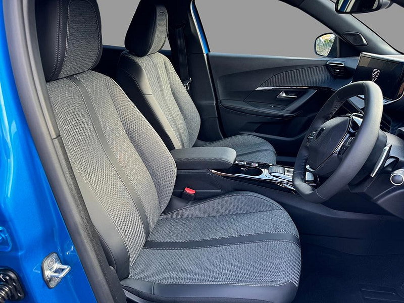 Peugeot 2008 PURETECH EAT8 S/S ALLURE