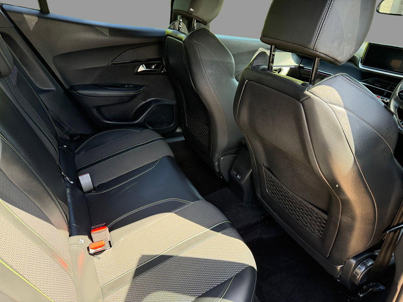 Peugeot 2008 PURETECH EAT8 S/S GT