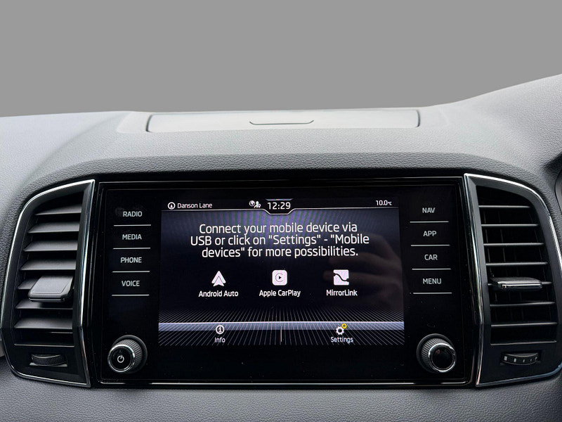Skoda Karoq SE DRIVE TSI DSG AUTOMATIC