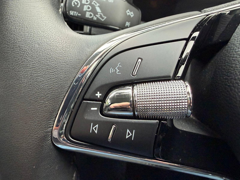 Skoda Karoq SE DRIVE TSI DSG AUTOMATIC