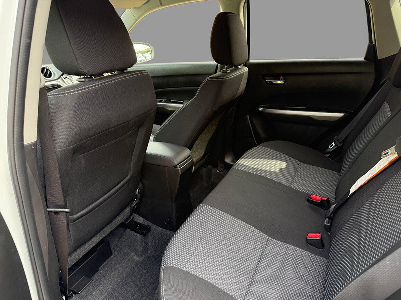 Suzuki Vitara SZ-T MHEV