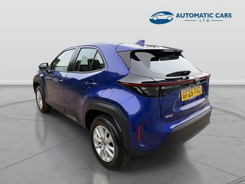 Toyota Yaris cross automatic ICON