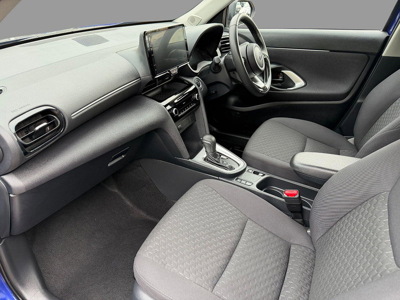 Toyota Yaris cross automatic ICON