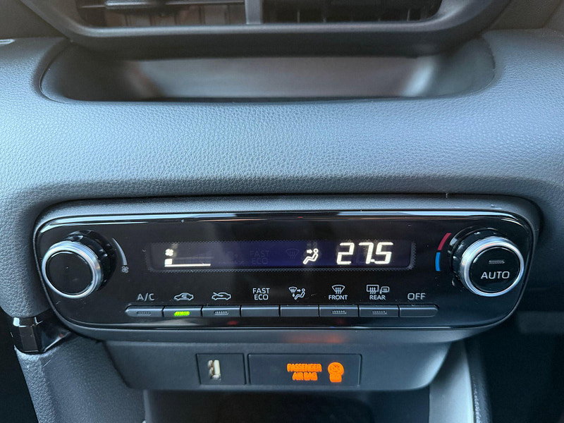 Toyota Yaris ICON FHEV