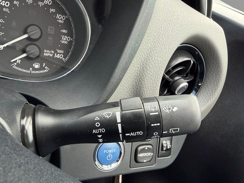 Toyota Yaris VVT-I ICON