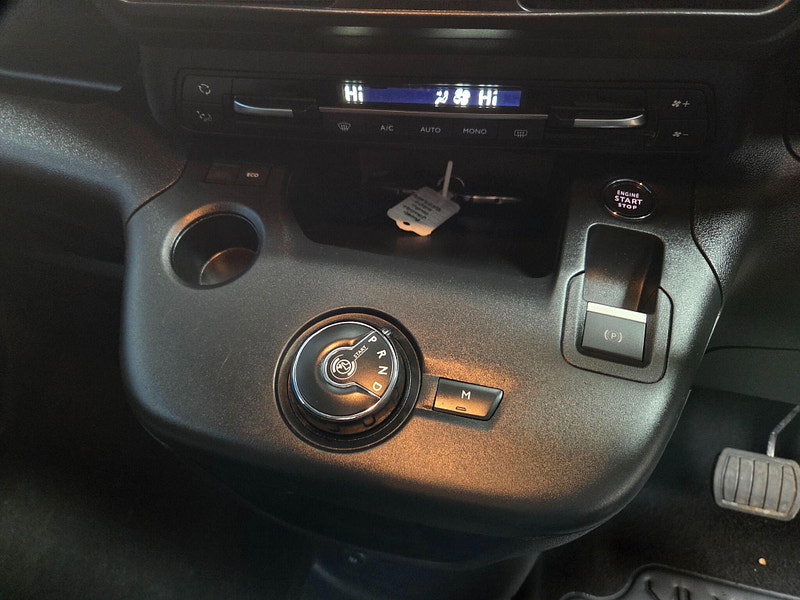 Vauxhall Combo life automatic ELITE S/S