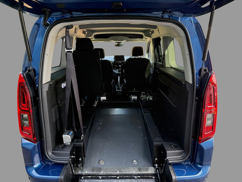 Vauxhall Combo Life EDITION XL S/S Wheel Chair Adapted 2 Seater
