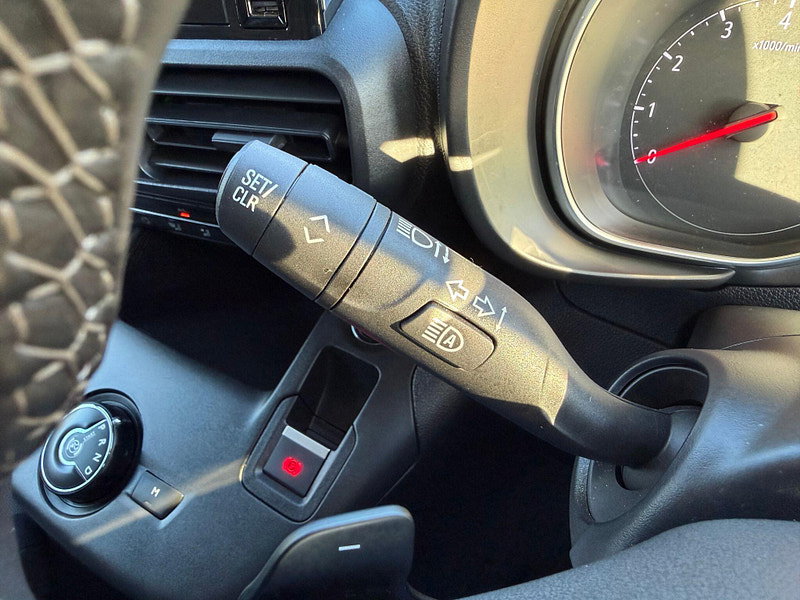 Vauxhall Combo Life SE XL S/S WAV Conversion