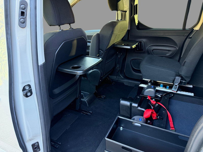 Vauxhall Combo Life SE XL S/S WAV Conversion