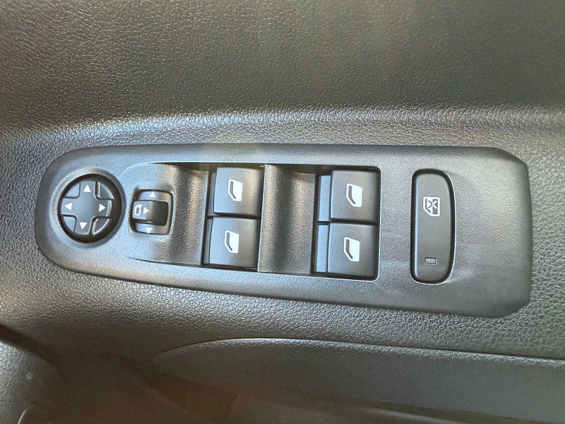 Vauxhall Combo Life SE XL S/S WAV Conversion