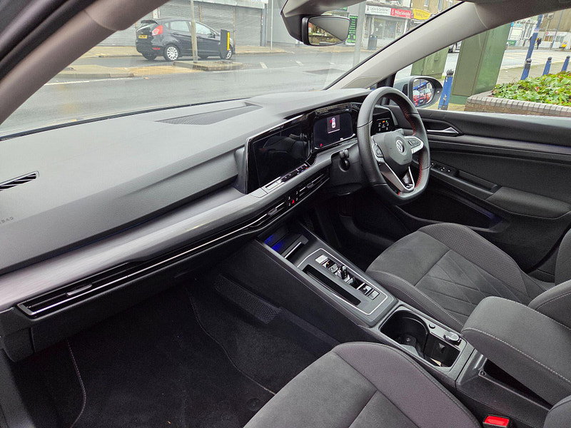Volkswagen Golf STYLE TSI DSG Automatic