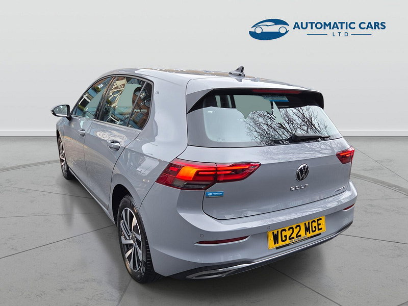 Volkswagen Golf STYLE TSI DSG Automatic