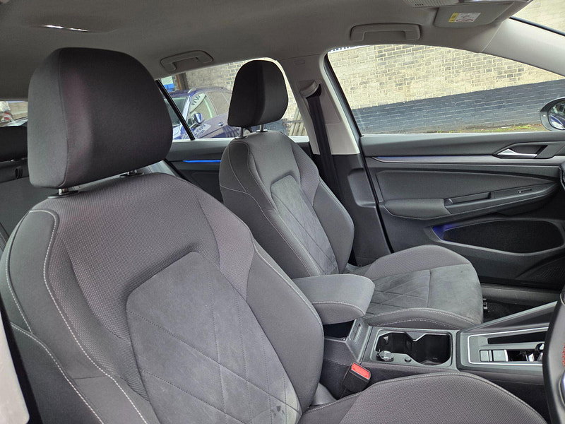 Volkswagen Golf STYLE TSI DSG Automatic