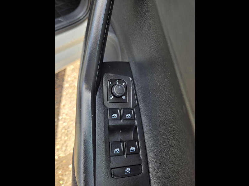 Volkswagen Polo LIFE TSI DSG Automatic