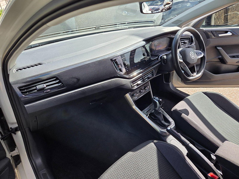 Volkswagen Polo LIFE TSI DSG Automatic