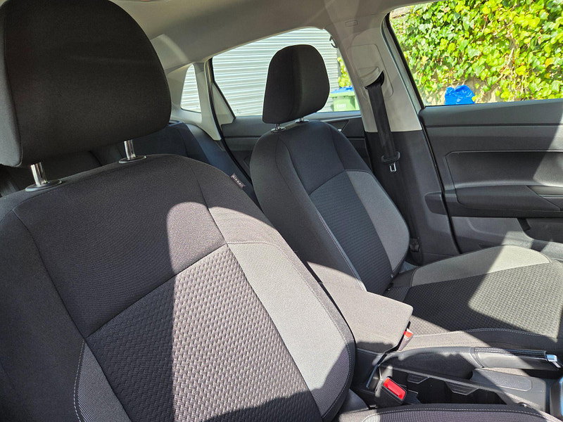 Volkswagen Polo LIFE TSI DSG Automatic