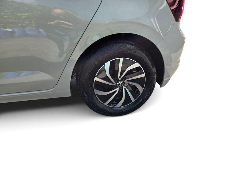 Volkswagen Polo LIFE TSI DSG Automatic