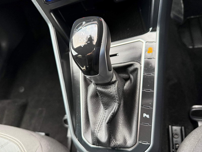 Volkswagen Polo R-LINE TSI DSG Automatic