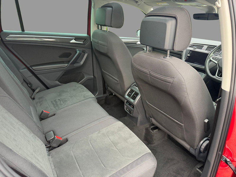 Volkswagen Tiguan ELEGANCE TSI DSG
