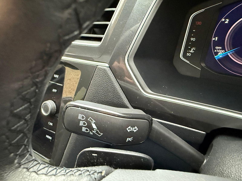 Volkswagen Tiguan ELEGANCE TSI DSG