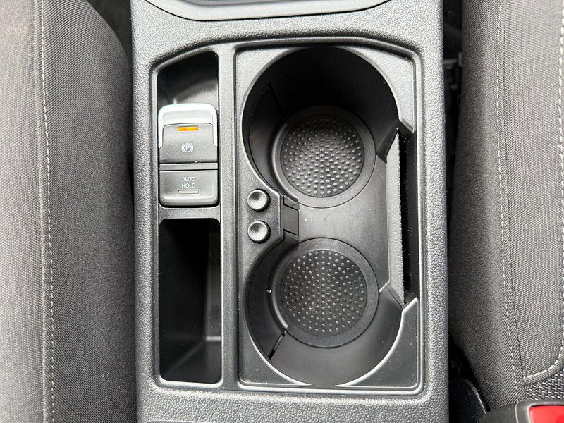 Volkswagen Touran MATCH TSI DSG Automatic