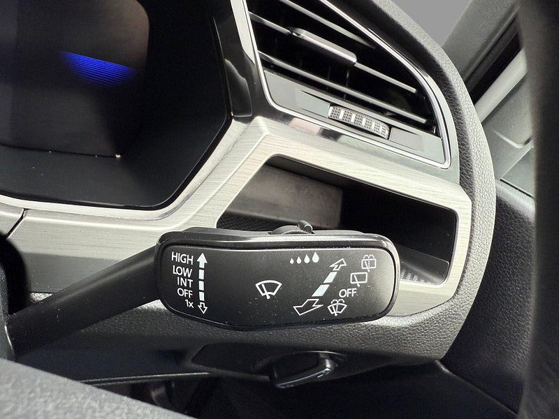 Volkswagen Touran MATCH TSI DSG Automatic
