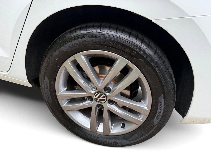 Volkswagen Touran MATCH TSI DSG Automatic