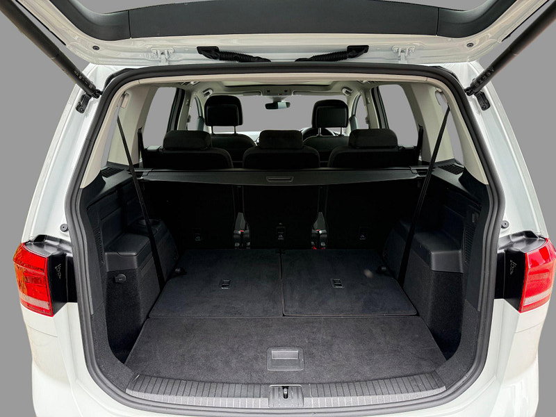 Volkswagen Touran MATCH TSI DSG Automatic