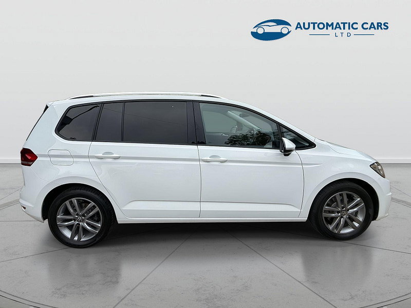 Volkswagen Touran MATCH TSI DSG Automatic