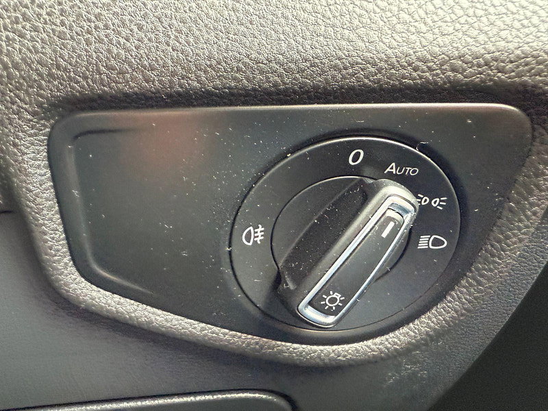 Volkswagen Touran MATCH TSI DSG Automatic