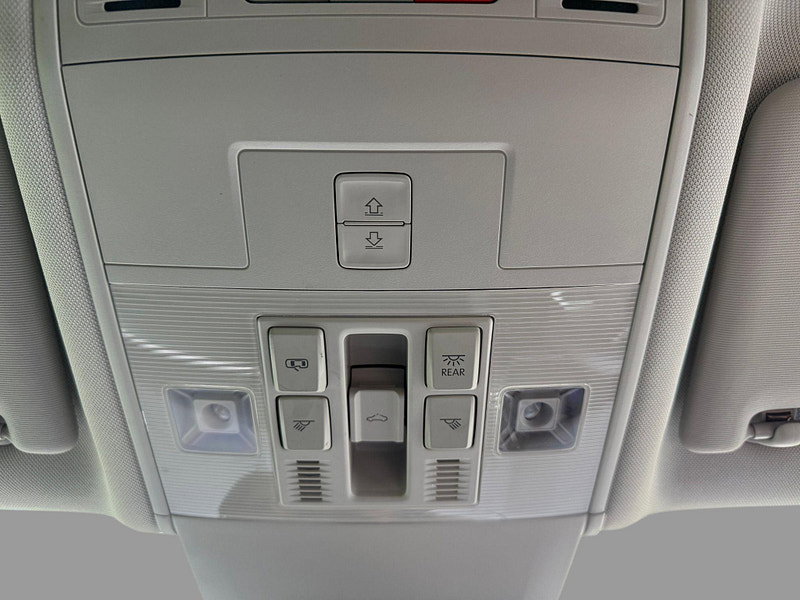 Volkswagen Touran MATCH TSI DSG Automatic