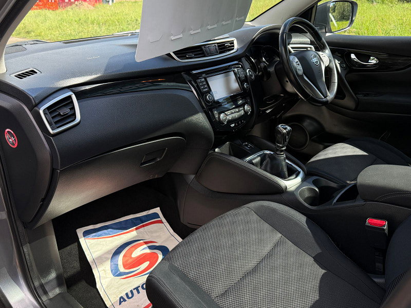 Nissan Qashqai 1.5 dCi n-tec+ SUV 5dr Diesel Manual 2WD Euro 6 (s/s) (110 ps)