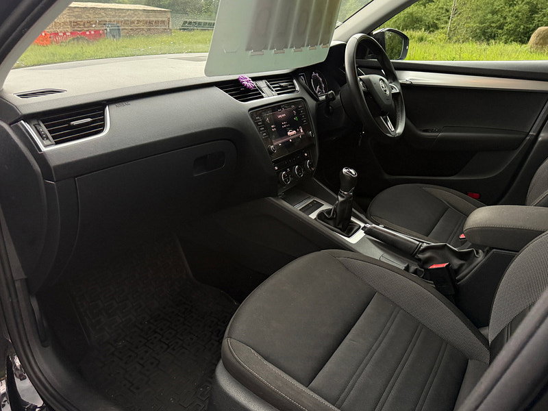 Skoda Octavia 1.0 TSI GPF SE Hatchback 5dr Petrol Manual Euro 6 (s/s) (115 ps)