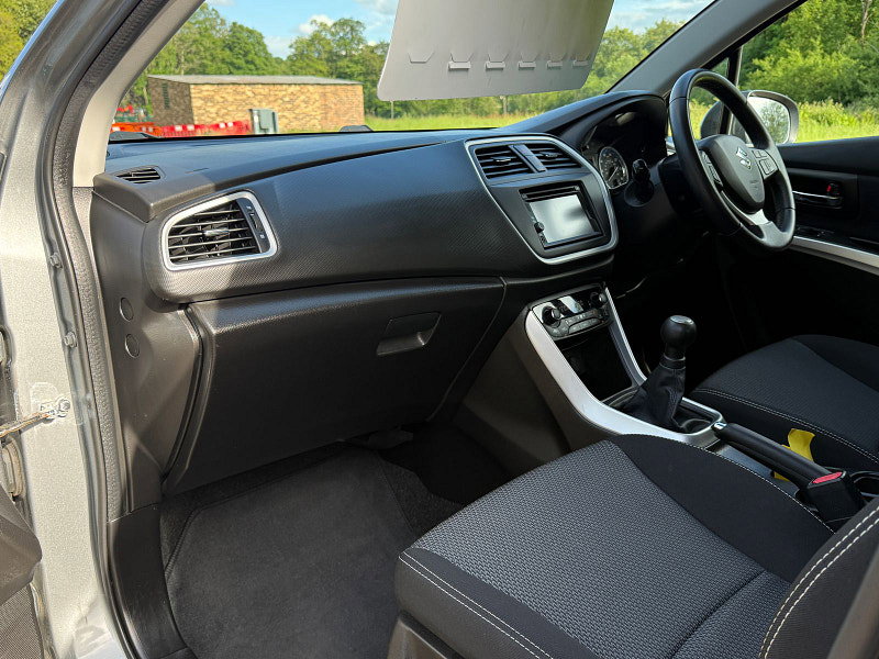 Suzuki SX4 S-Cross 1.6 SZ-T SUV 5dr Petrol Manual Euro 6 (120 ps)