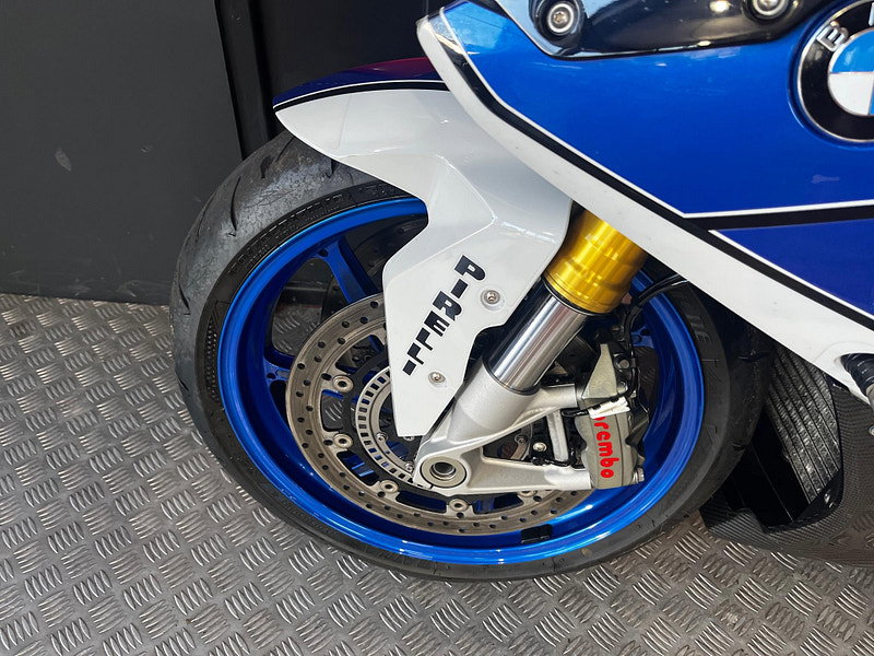 BMW HP4 1000