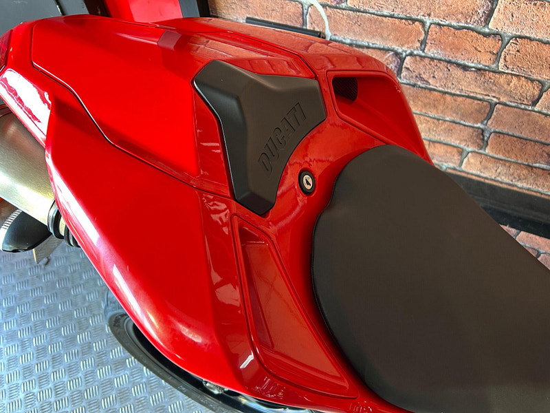 DUCATI 848 LOW MILES CLEAN EXAMPLE