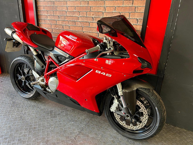 DUCATI 848 LOW MILES CLEAN EXAMPLE