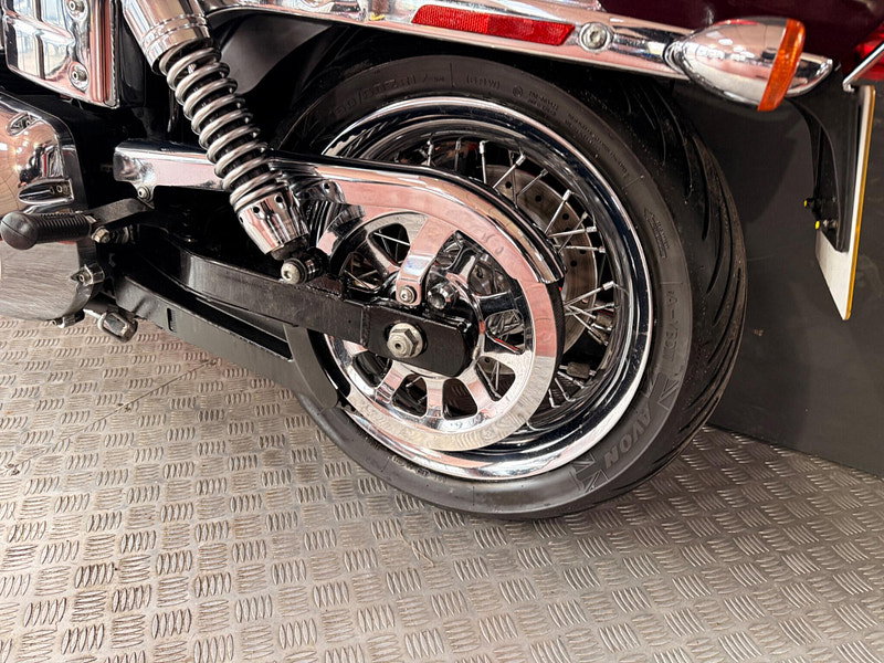 Harley-Davidson Dyna 2007 Dyna Wide Glide FXDWG, nice extras