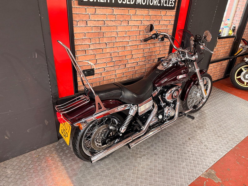 Harley-Davidson Dyna 2007 Dyna Wide Glide FXDWG, nice extras