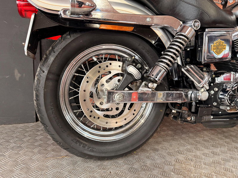 Harley-Davidson Dyna FXDWG Wide glide, 100th Aniversary model