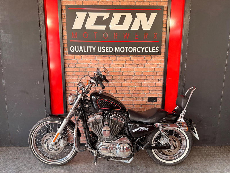 Harley-Davidson Sportster 1200 XL1200V Seventy-Two