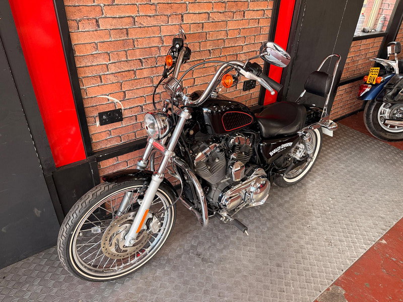 Harley-Davidson Sportster 1200 XL1200V Seventy-Two