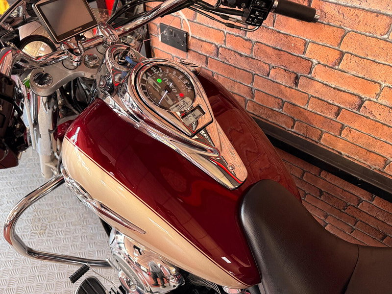 KAWASAKI Vulcan 1700 VN1700 Vulcan nomad classic tourer