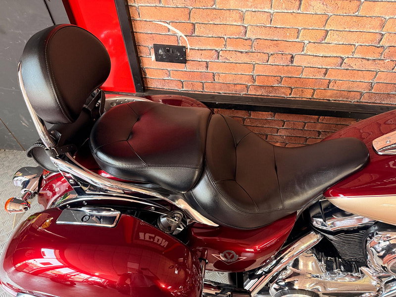 KAWASAKI Vulcan 1700 VN1700 Vulcan nomad classic tourer