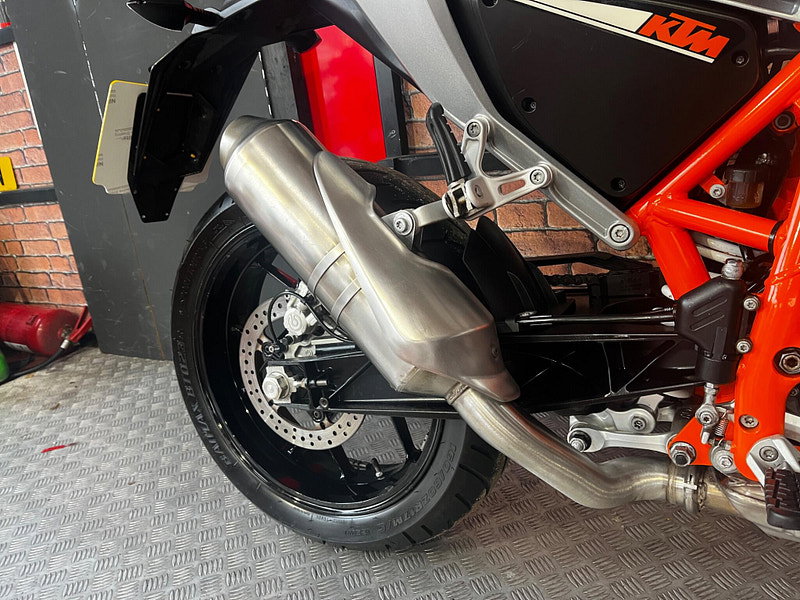 KTM 690 Duke 690