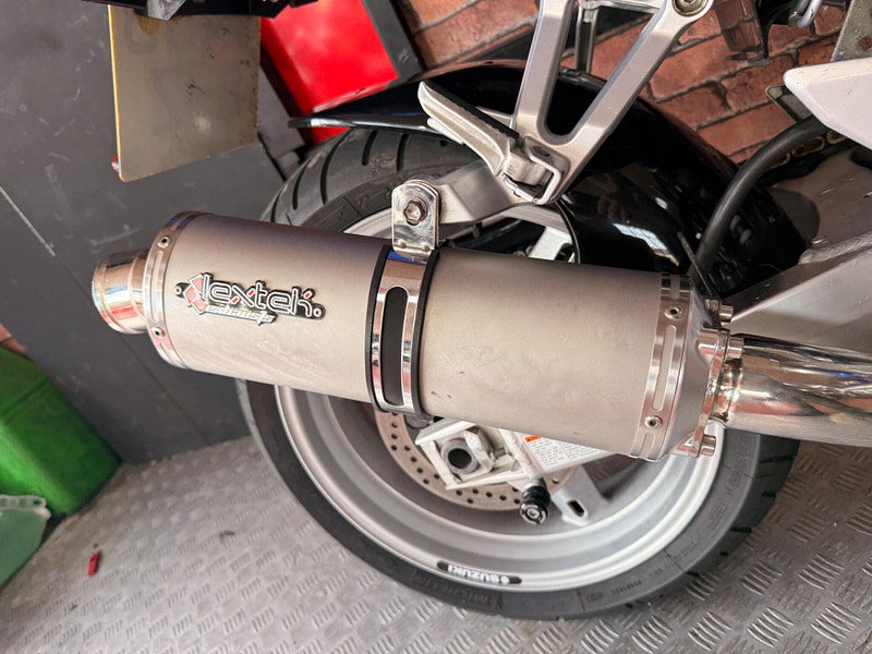 Suzuki SV1000S 