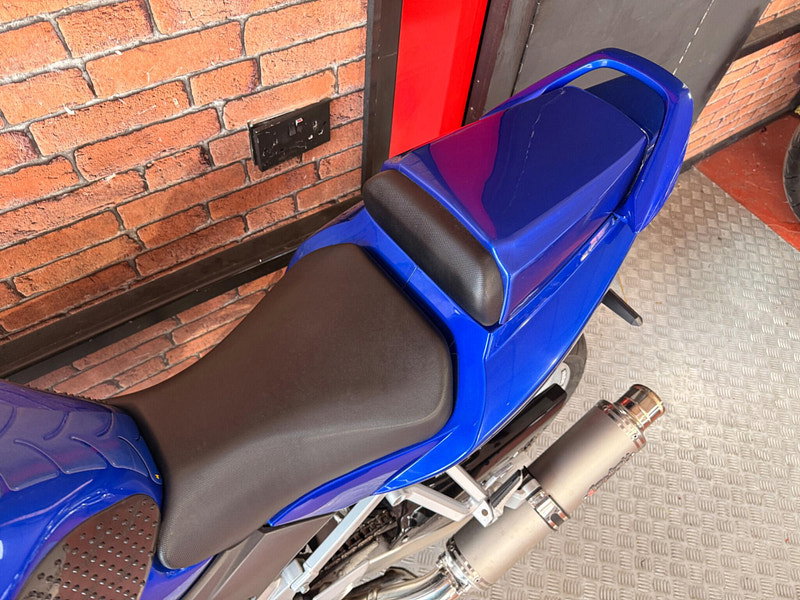 Suzuki SV1000S 