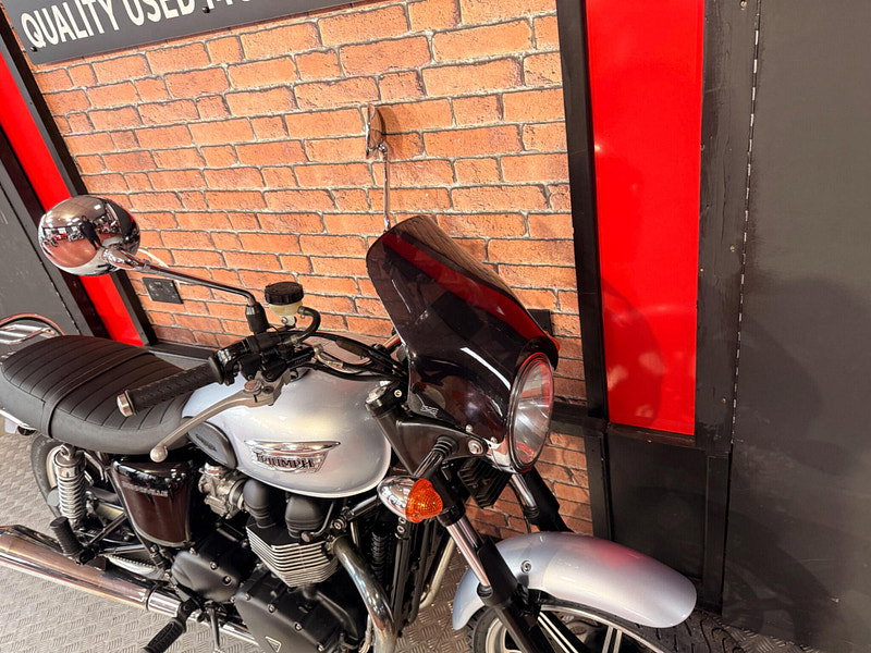 Triumph Bonneville 865 865